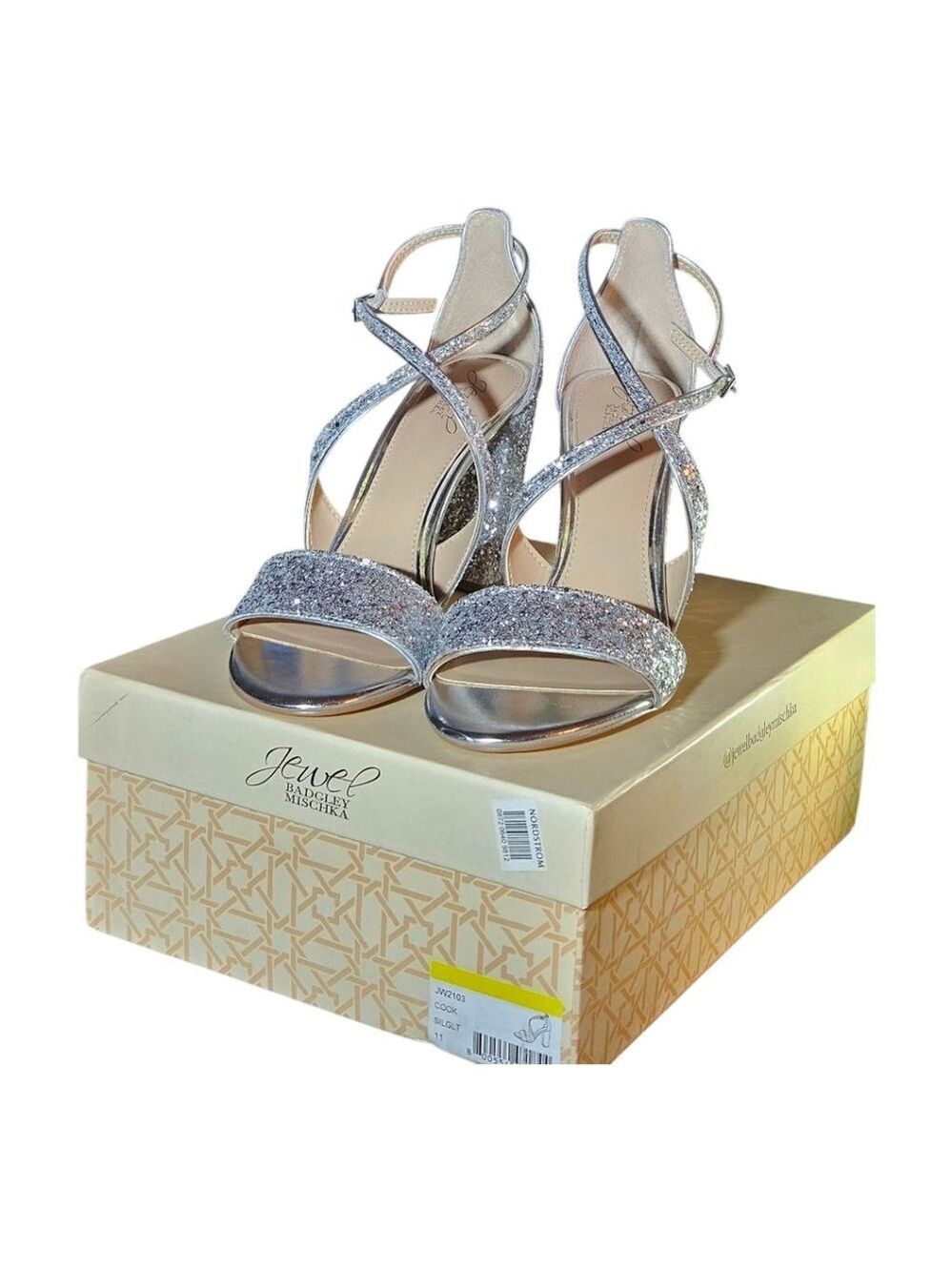 Jewel Badgley Mischka Heels Size 11 Silver